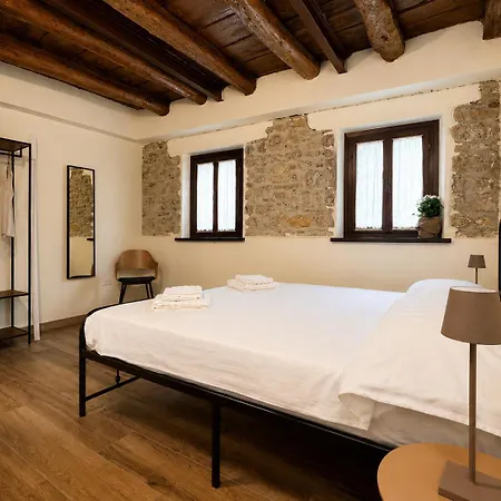 Casa Runcis
